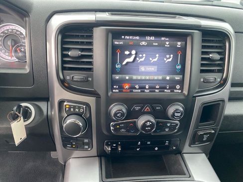 Used 2023 RAM 1500 Warlock AWD/4WD image 11