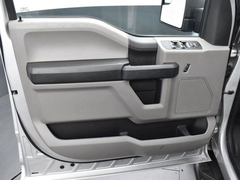 Used 2019 Ford F150 XL w/ Equipment Group 101A Mid image 9