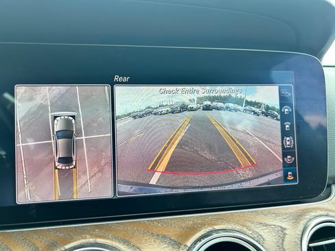 Used 2019 Mercedes-Benz E 300 image 27
