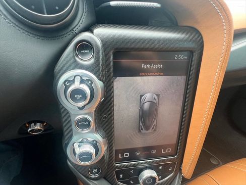 Used 2019 McLaren 720S Base 2dr Convertible image 18