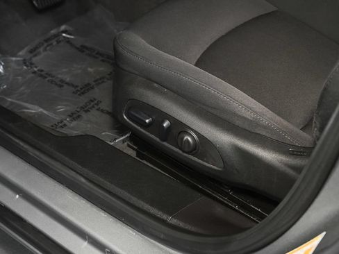 Used 2024 Chevrolet Malibu LT FWD image 20