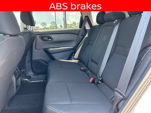 Used 2026 Nissan Rogue S FWD image 29