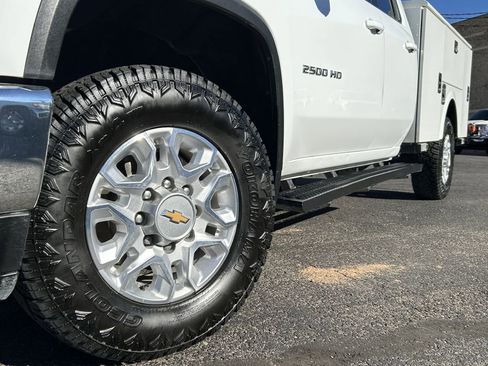 Used 2022 Chevrolet Silverado 2500 LT w/ Convenience Package image 20