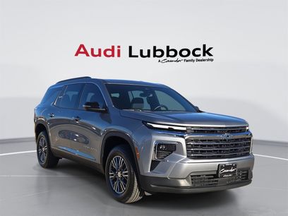 Used 2024 Chevrolet Traverse LT