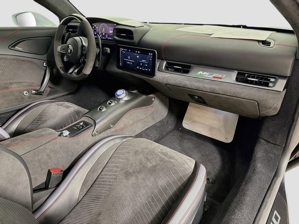 Used 2022 Maserati MC20 Coupe RWD image 28