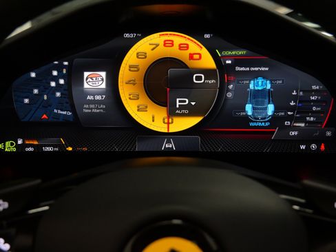 Used 2024 Ferrari Roma Spider image 19