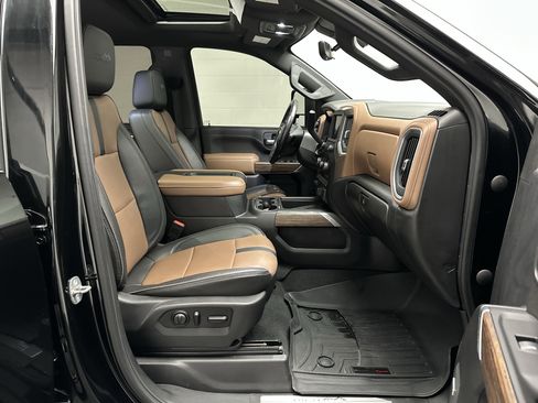 Used 2020 Chevrolet Silverado 2500 High Country image 30