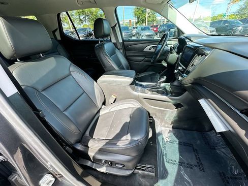 Used 2021 Chevrolet Traverse LT AWD/4WD image 28