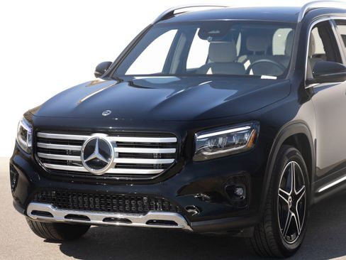 Used 2026 Mercedes-Benz GLB 250 image 6