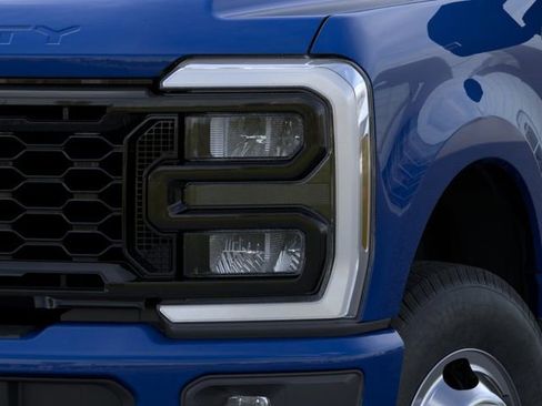New 2026 Ford F350 XL w/ STX Appearance Package AWD/4WD image 18