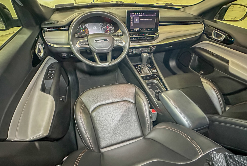 Used 2024 Jeep Compass Limited AWD/4WD image 12