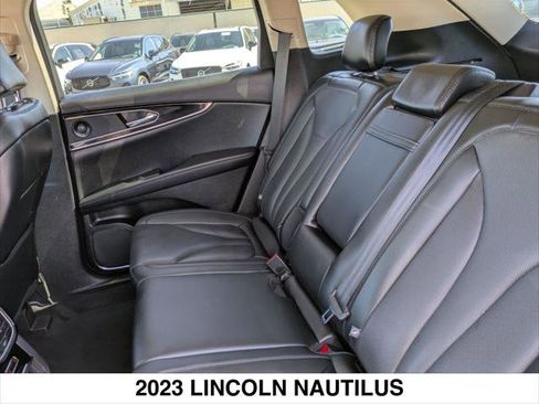 Used 2023 Lincoln Nautilus Reserve w/ Monochromatic Package image 22
