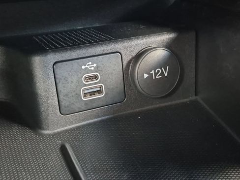 Used 2024 Ford Escape ST-Line w/ Tech Pack #1 AWD/4WD image 30