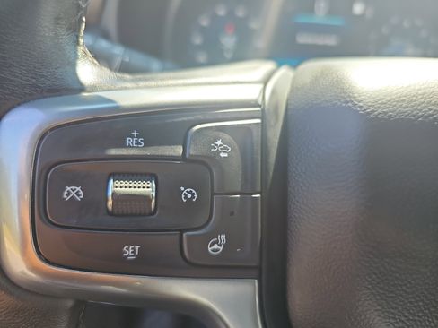 Used 2022 Chevrolet Tahoe Z71 w/ Luxury Package image 16