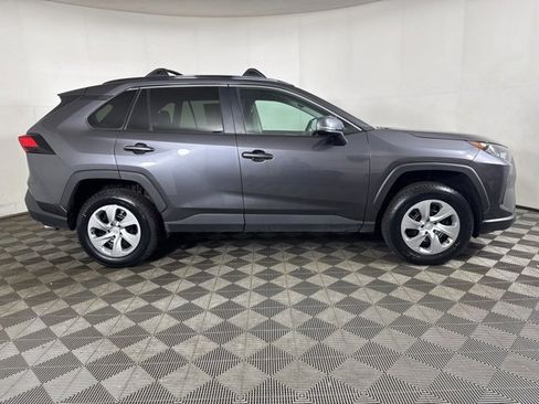 Used 2021 Toyota RAV4 LE image 2