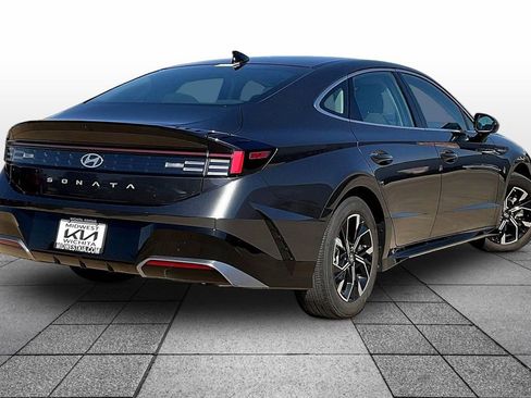 Used 2025 Hyundai Sonata SEL FWD image 12