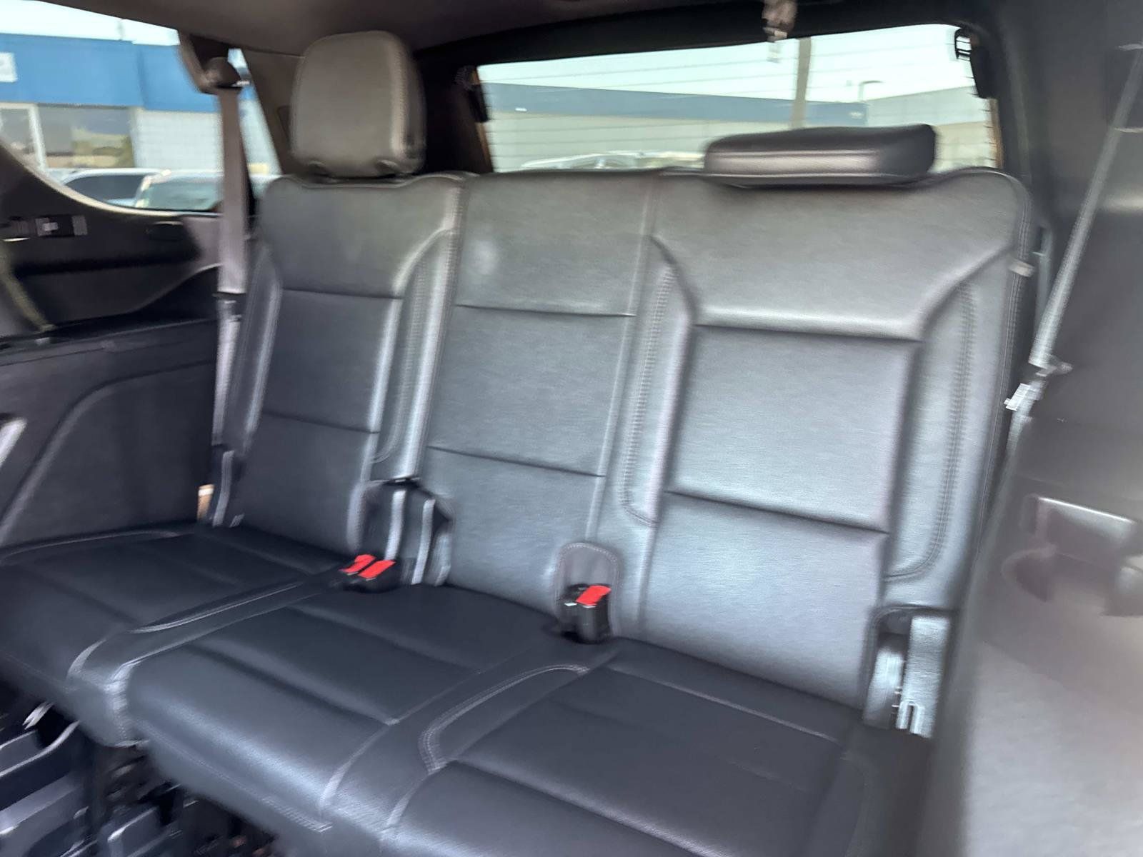 Used 2022 Chevrolet Tahoe Z71 w/ Z71 Off-Road Package AWD/4WD image 28