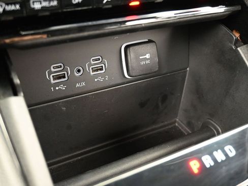 Used 2023 Jeep Grand Cherokee L Limited image 24