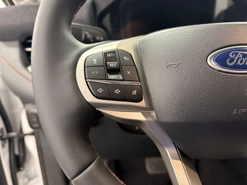 New 2026 Ford Explorer Active RWD image 20