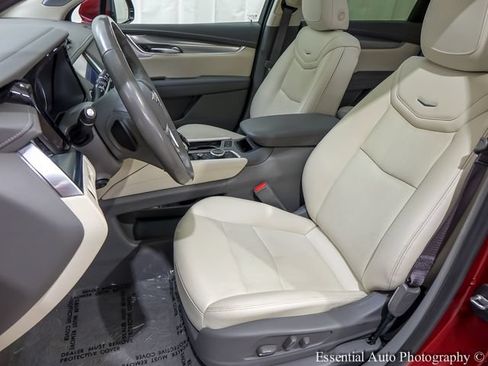 Certified 2023 Cadillac XT5 Premium Luxury AWD/4WD image 7