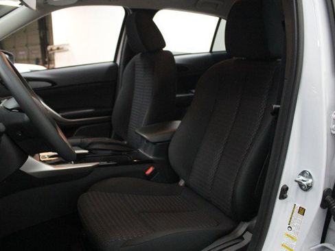 New 2026 Mitsubishi Eclipse Cross ES image 7