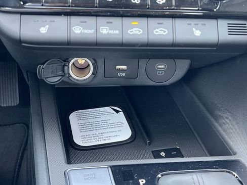 New 2026 Hyundai Elantra Limited FWD image 17