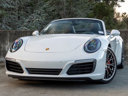 Used 2017 Porsche 911 Carrera 4S image 7