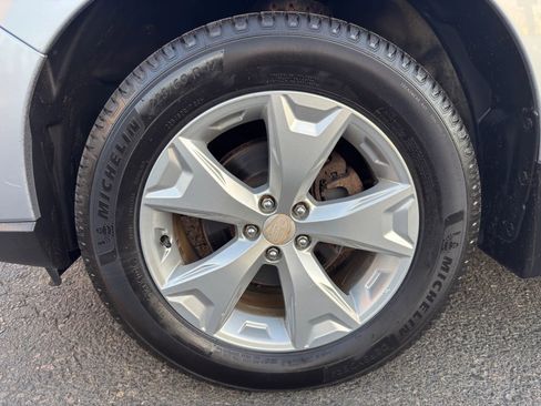 Used 2015 Subaru Forester 2.5i Premium w/ All-Weather Package image 12