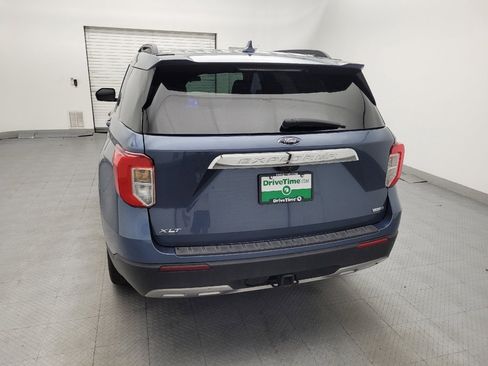 Used 2020 Ford Explorer XLT w/ Equipment Group 202A AWD/4WD image 6