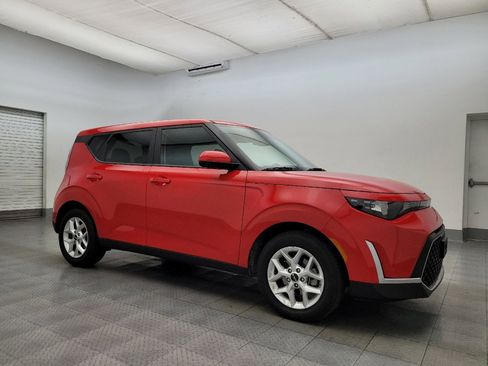 Used 2024 Kia Soul S image 11