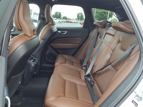 Used 2021 Volvo XC60 T6 Inscription w/ Advanced Package AWD/4WD image 16