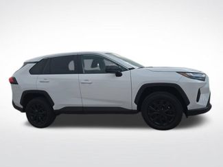 Used 2024 Toyota RAV4 LE FWD video 1