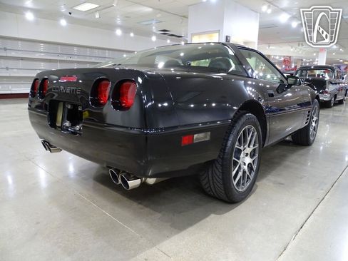 Used 1994 Chevrolet Corvette Coupe image 15