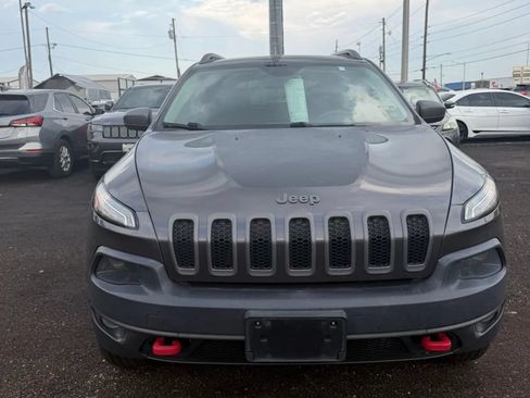 Used 2014 Jeep Cherokee Trailhawk w/ Leather Interior Group AWD/4WD image 3