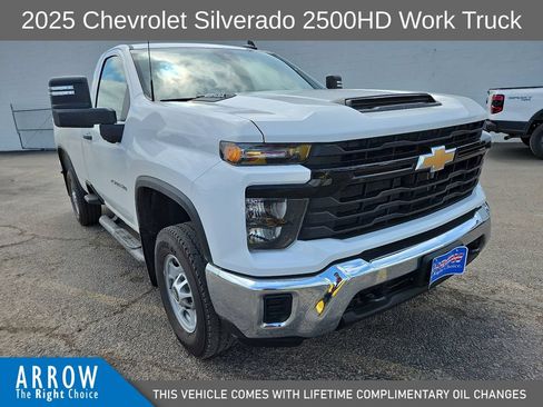 Used 2025 Chevrolet Silverado 2500 W/T w/ WT Convenience Package AWD/4WD image 2
