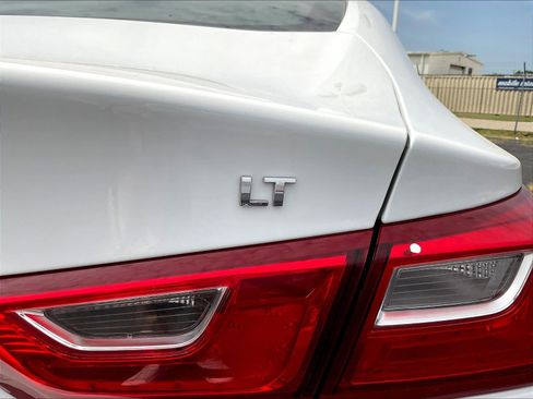 Used 2024 Chevrolet Malibu LT FWD image 24