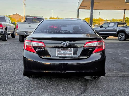 Used 2014 Toyota Camry SE image 4