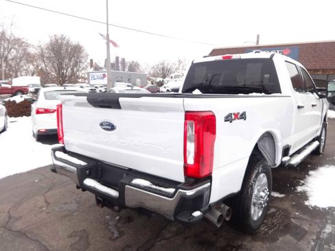 Used 2024 Ford F350 XLT image 8
