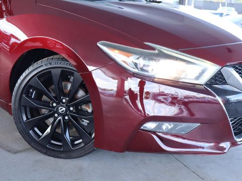 Used 2017 Nissan Maxima SR w/ Midnight Edition FWD image 4