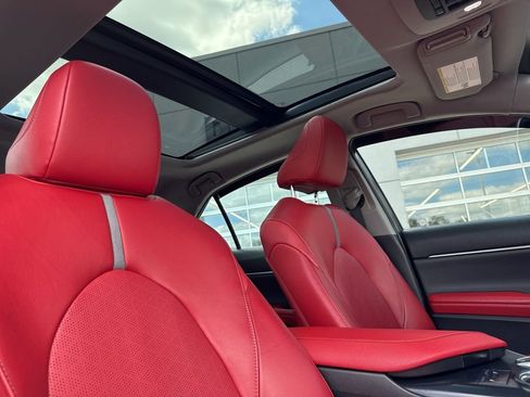 Used 2019 Toyota Camry XSE FWD image 36