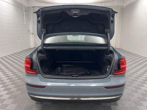 Used 2023 Volvo S60 B5 Ultimate w/ Climate Package image 9