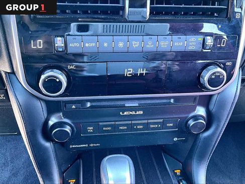 Certified 2023 Lexus GX 460 Premium w/ Premium Package AWD/4WD image 32