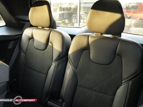 Used 2019 Volvo XC90 T6 R-Design image 29