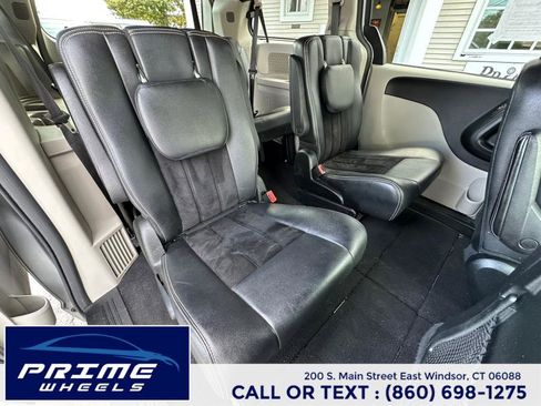 Used 2017 Dodge Grand Caravan SXT image 14