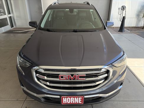 Used 2019 GMC Terrain SLT w/ Preferred Package AWD/4WD image 2