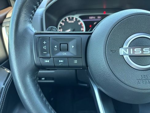 Used 2023 Nissan Rogue SV w/ SV Premium B Package AWD/4WD image 16