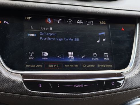 Used 2018 Cadillac XT5 FWD image 15