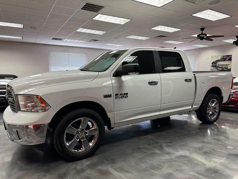 Used 2017 RAM 1500 Lone Star AWD/4WD image 10