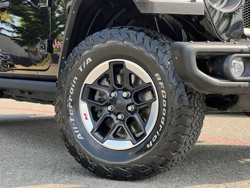 Used 2021 Jeep Wrangler Unlimited Rubicon AWD/4WD image 2
