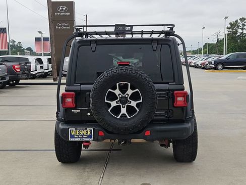 Used 2019 Jeep Wrangler Unlimited Rubicon AWD/4WD image 6
